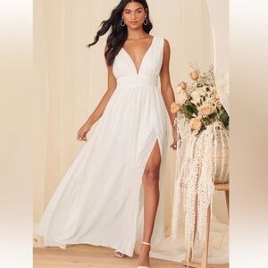 LuLu's Sleeveless Plunge Chiffon Heavenly Hue White Maxi Dress Sz XS